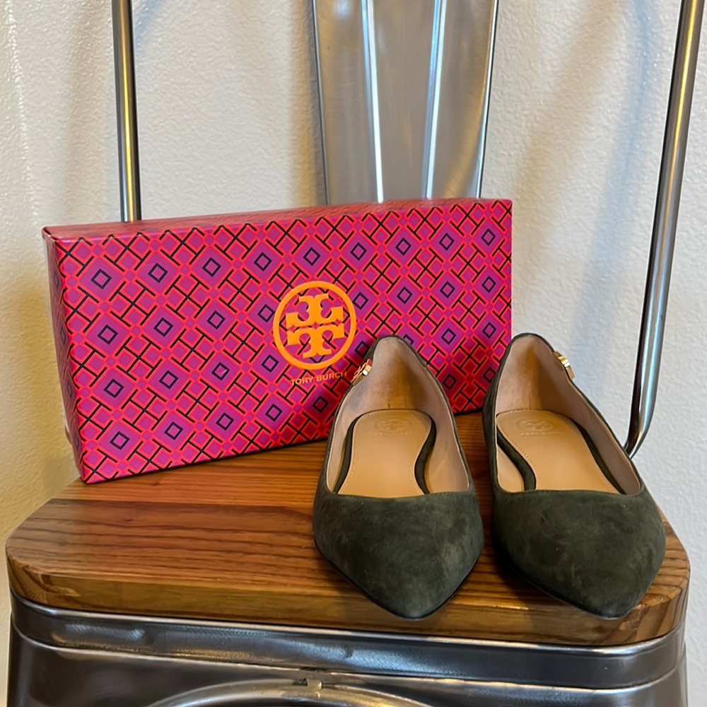 Tory Burch Elizabeth Suede Flats 8.5